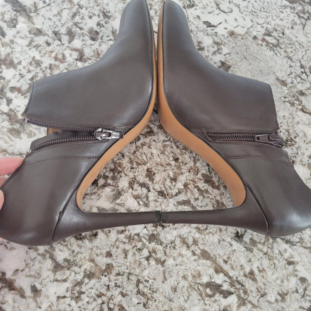 Coach Seneca Bootie size 7.5 B - Picture 7 of 13